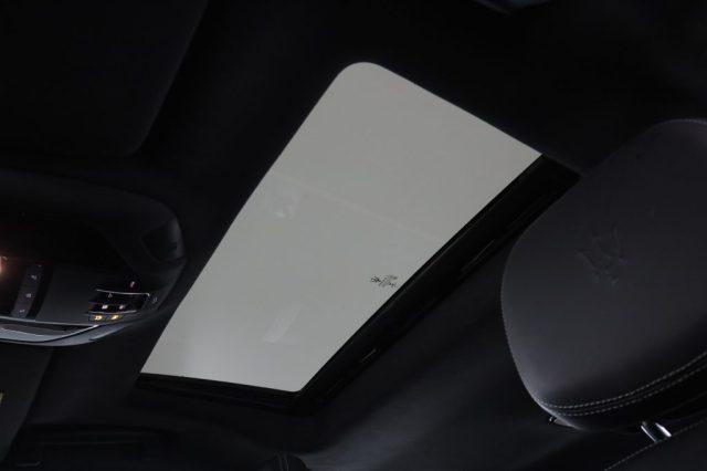 MASERATI Ghibli Ghibli L4 330 CV MHEV Granlusso