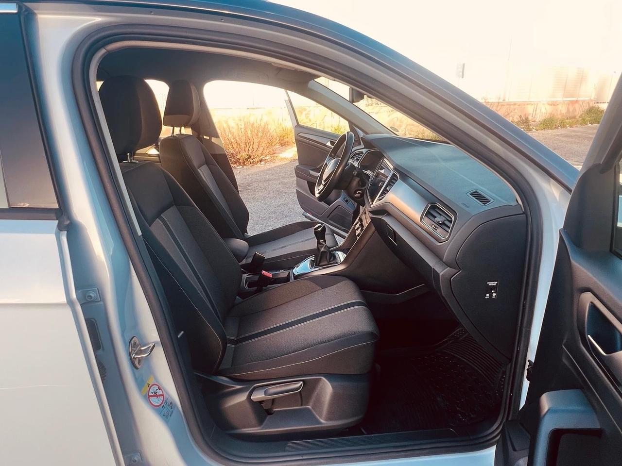 Volkswagen T-Roc 1.6 TDI SCR Business BlueMotion Technology