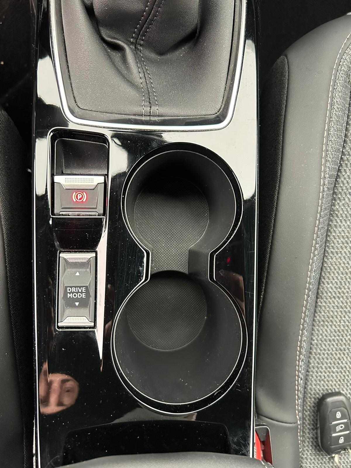 Peugeot 2008 PureTech 100 S&S Allure