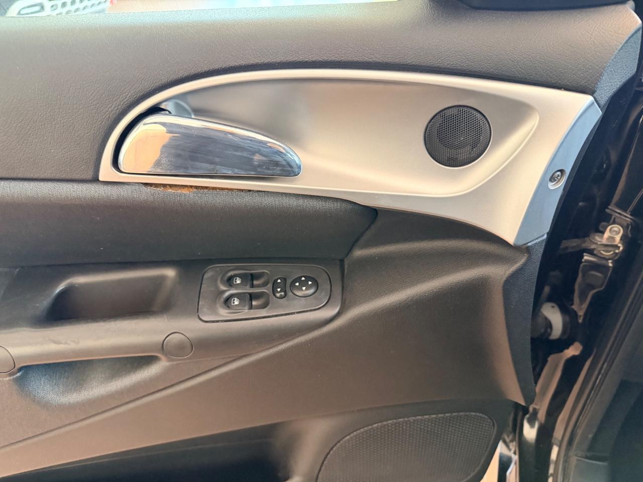 Lancia Ypsilon 1.2Benzina 60cv Neopatentati