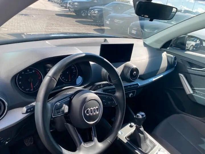 Audi Q2 30 TFSI Business