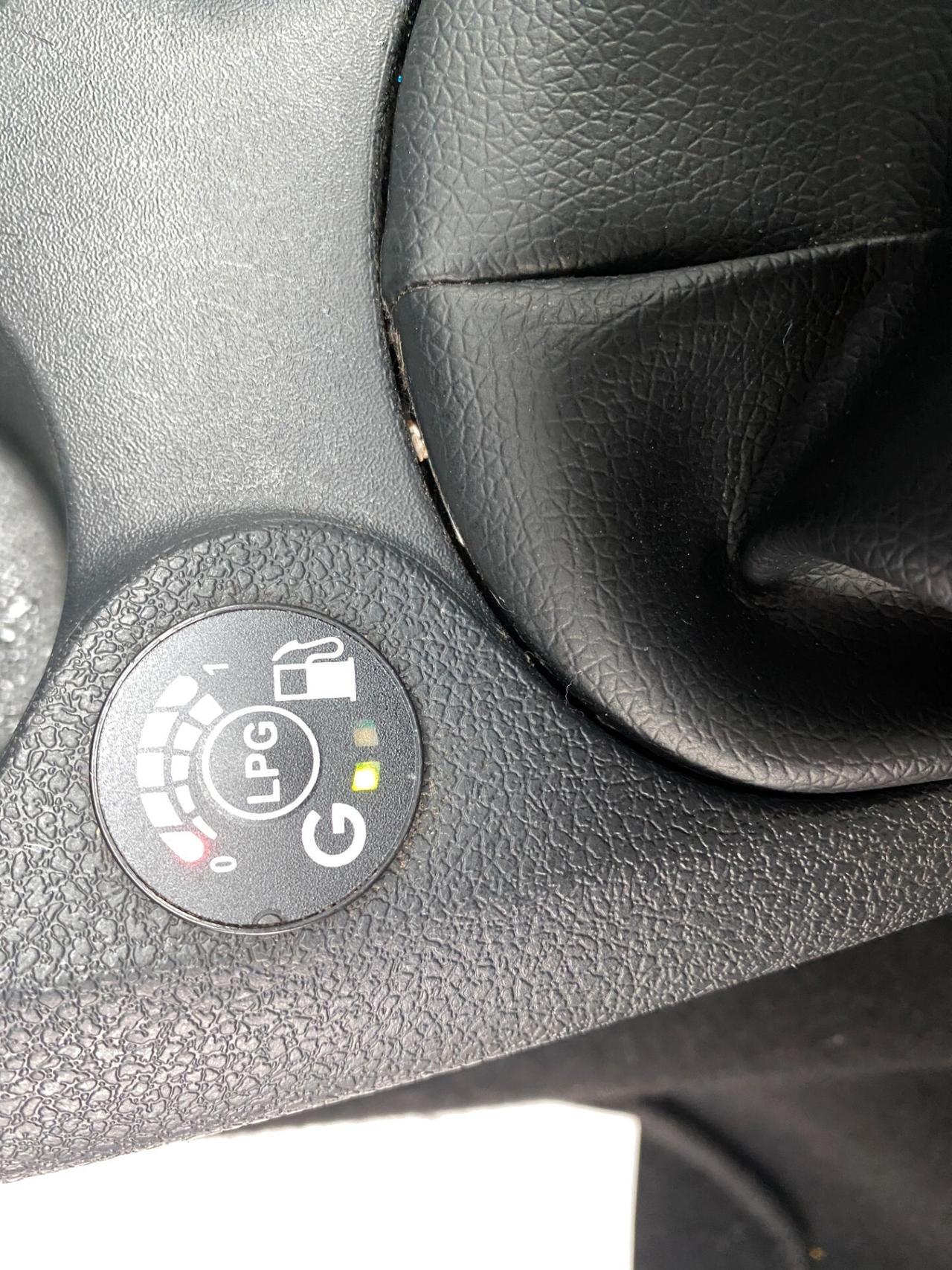 Dacia Sandero Streetway 1.0 TCe 100 CV ECO-G Comfort---KM CETIFICATI DACIA---