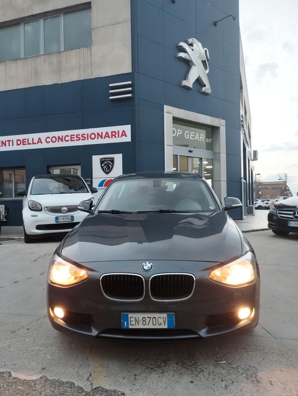 Bmw Serie 1 116d 5p. Unique