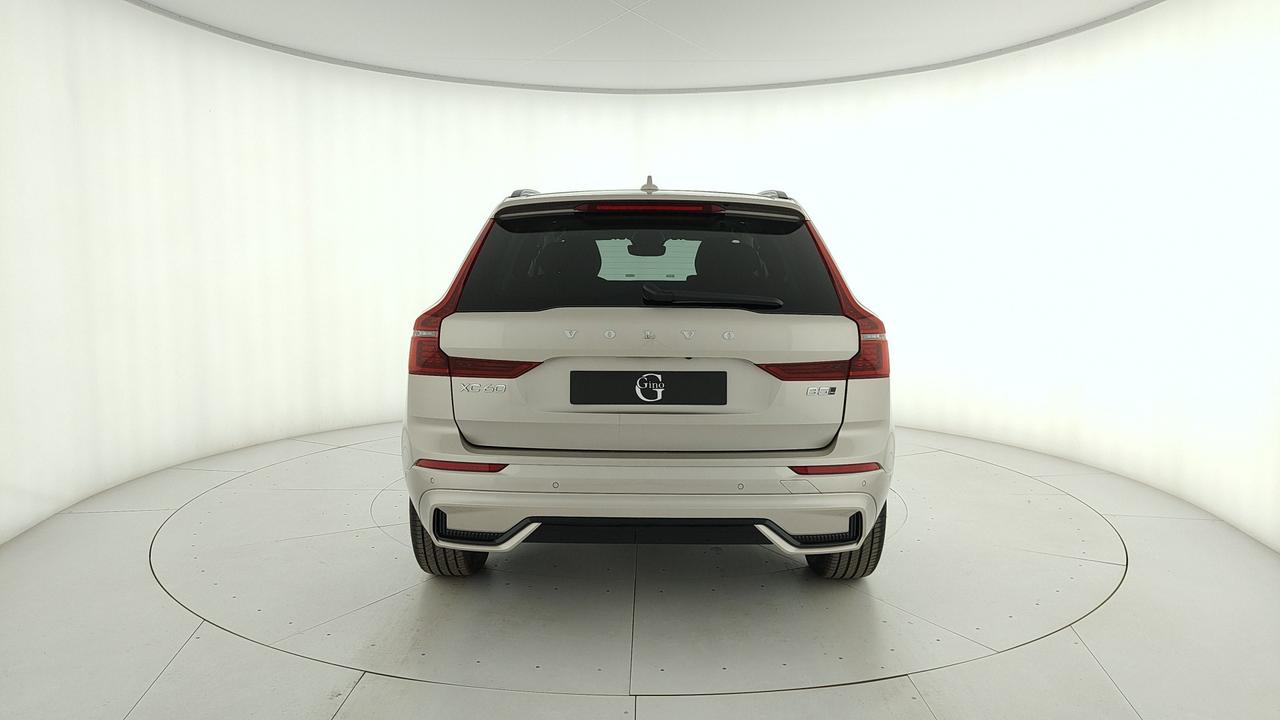 VOLVO XC60 2.0 b5 mhev Ultra Dark awd auto