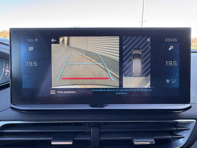 PEUGEOT 5008 130cv EAT8 ALLURE IVA ESPOSTA 7 POSTI automatica