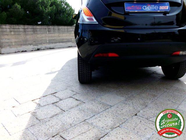 LANCIA Ypsilon 0.9 TwinAir 85 CV 5 porte Metano Ecochic Elle