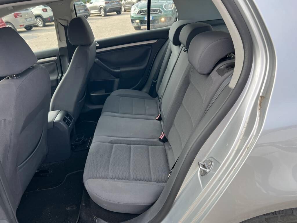 Volkswagen Golf Var. 1.6 Trendline BiFuel G