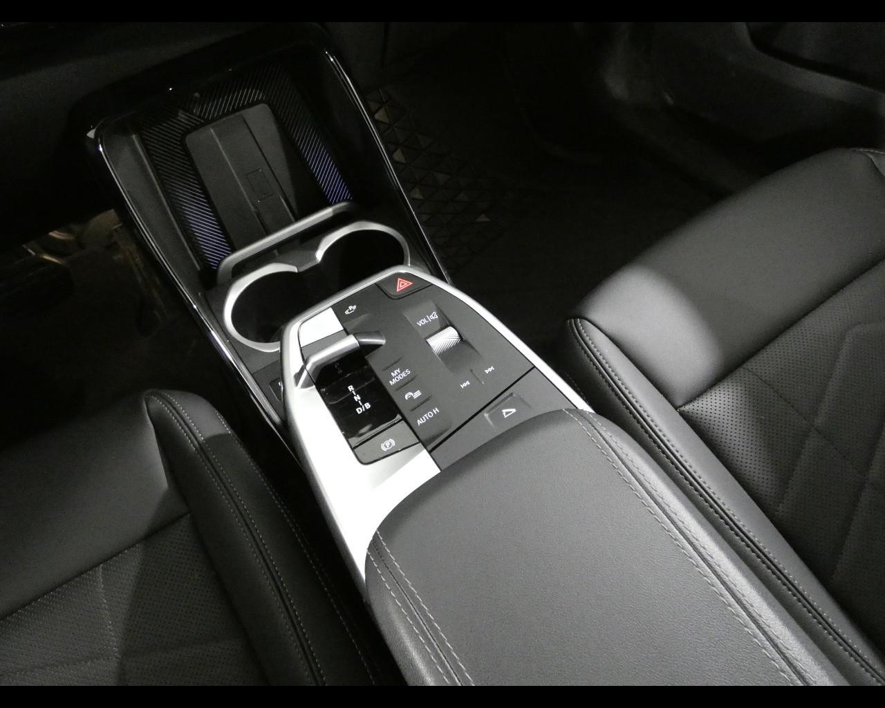 BMW iX1 (U11) - iX1 eDrive 20 xLine