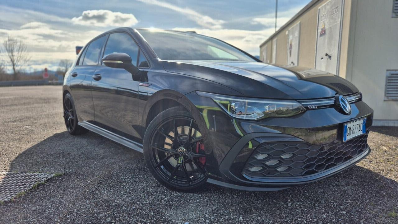 Volkswagen Golf GTI8 2.0 TSI