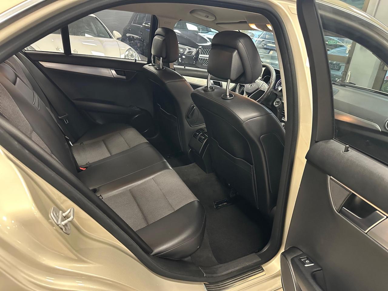 Mercedes-benz C 300 CDI 4Matic BlueEFFICIENCY Avantgarde