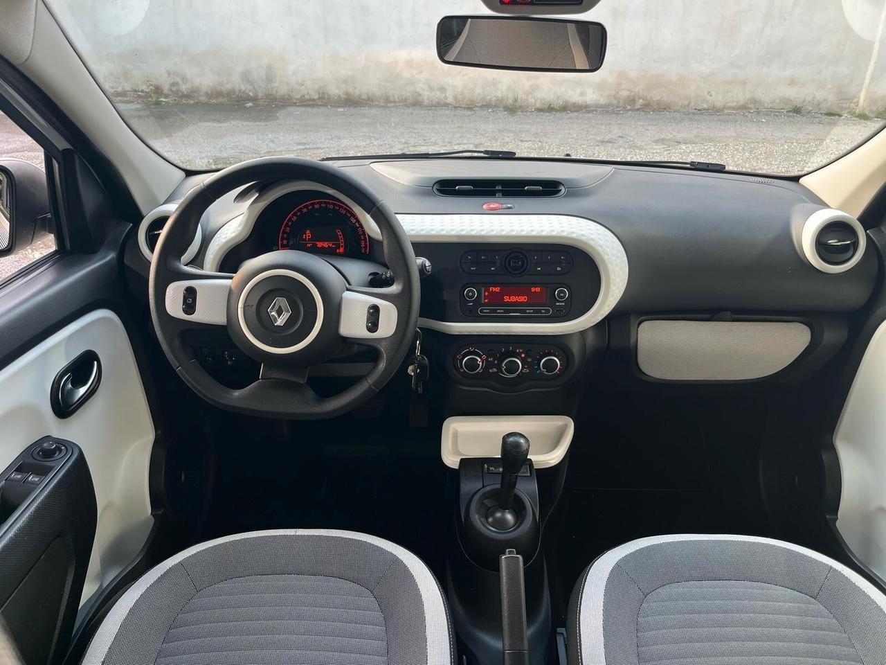 Renault Twingo SCe EDC Intens