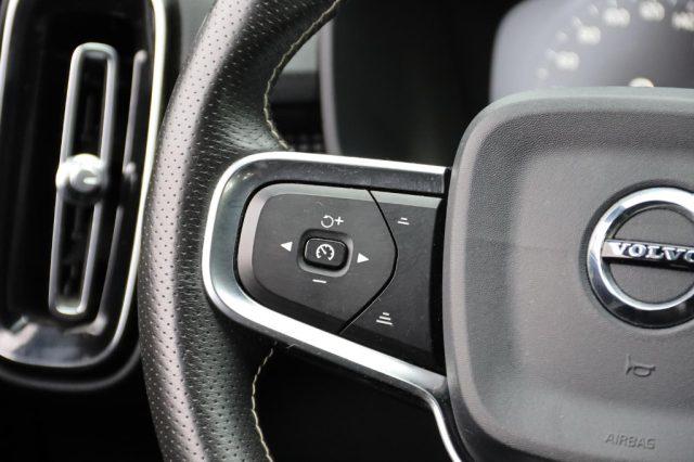 VOLVO XC40 D3 AWD Geartronic R-design