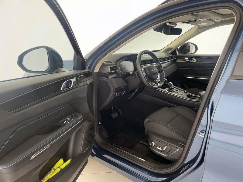 Lynk & Co 01 01 PHEV