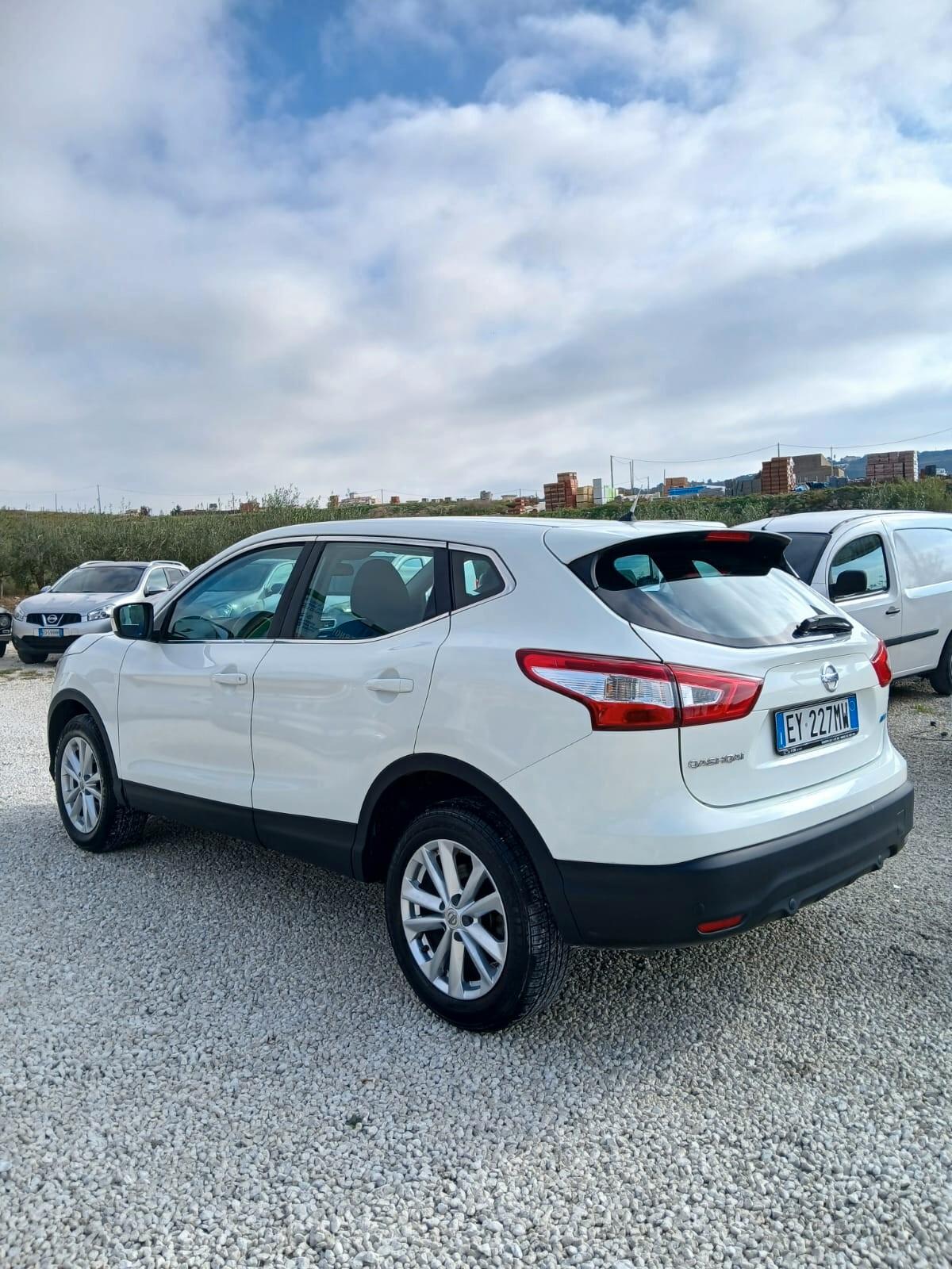 Nissan Qashqai 1.5 dCi Visia