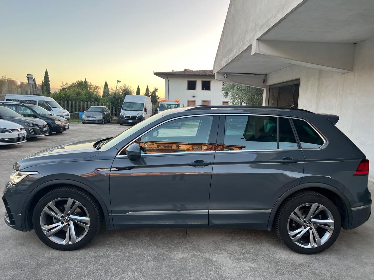 Volkswagen Tiguan 2.0 TDI 150 CV SCR DSG R-Line