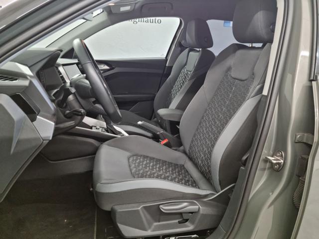 AUDI A1 SPB 25 TFSI S tronic Identity Black SLINE