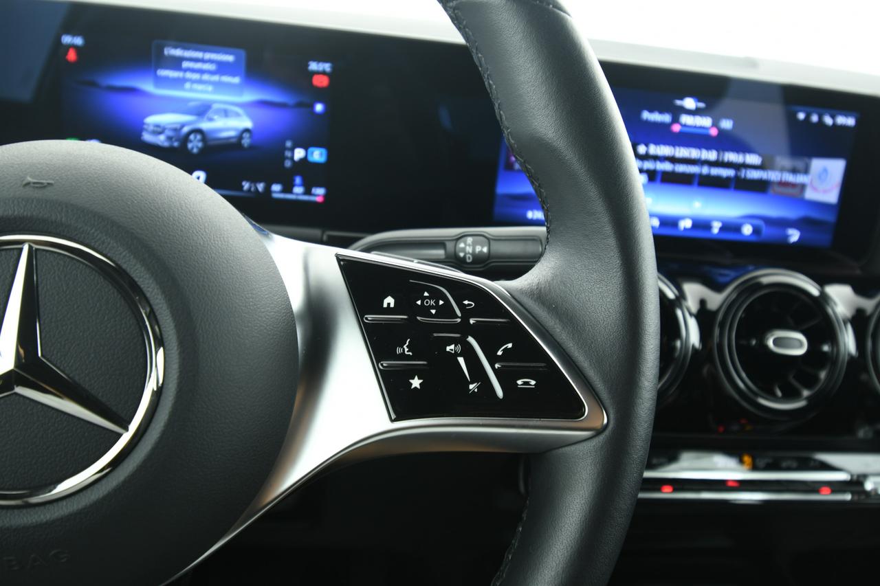 Mercedes-Benz GLA 180 d Advanced auto NEOPATENTATI+CAMERA+LED