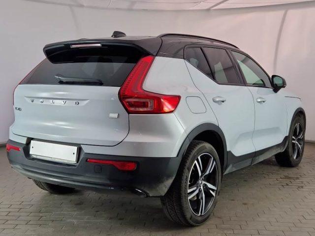 VOLVO XC40 T4 Recharge Plug-in Hybrid R-design
