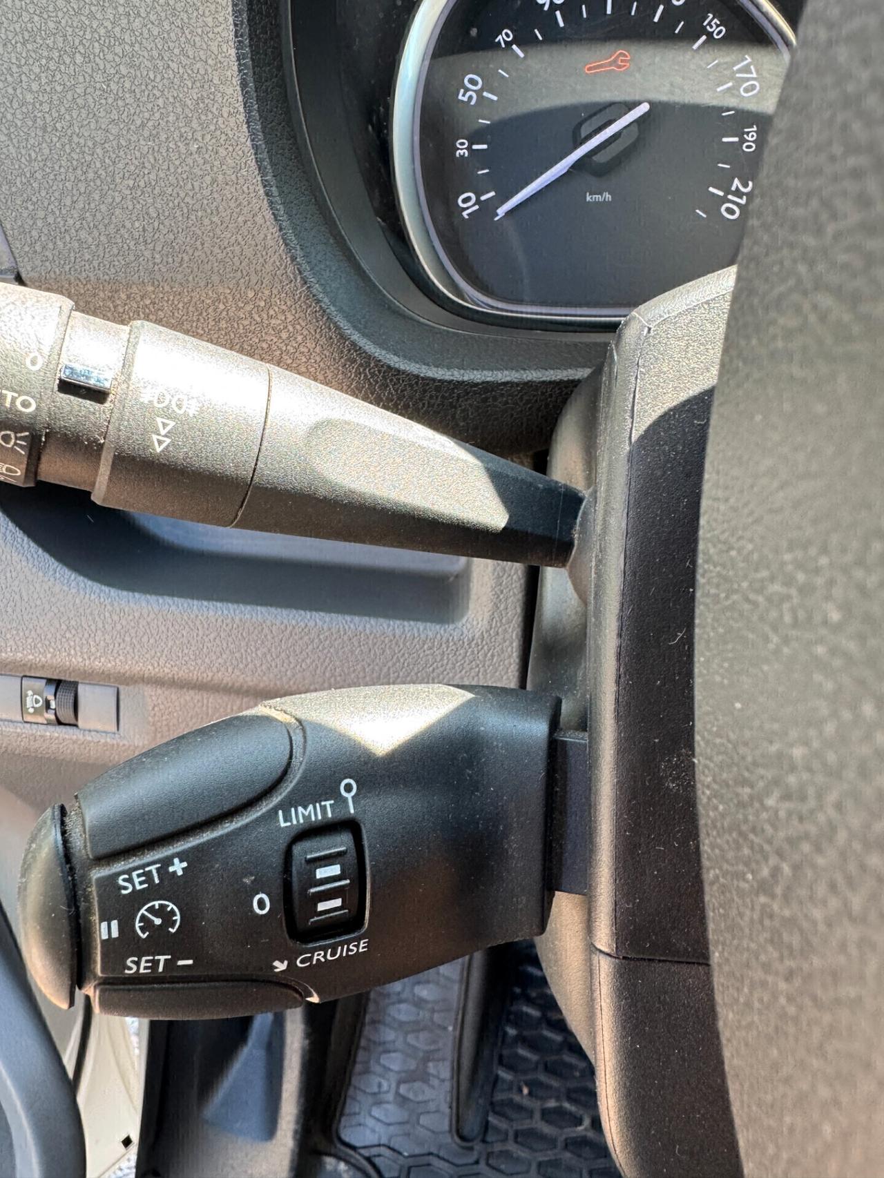 Citroen Jumpy E6 2019