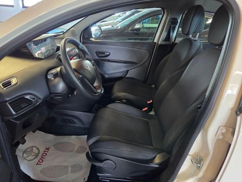 Lancia Ypsilon 3ª serie 1.2 69 CV 5 porte Silver
