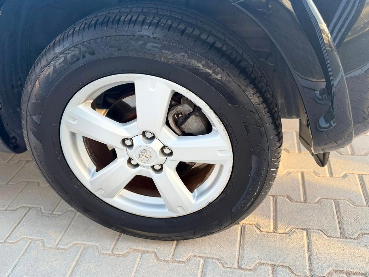 Toyota RAV 4 2.2 D-4D 177 CV sol