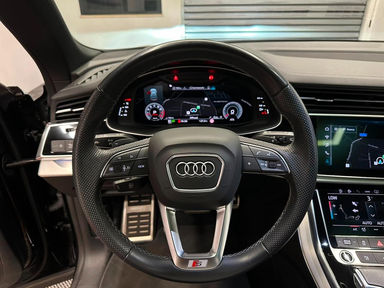 Audi Q8 TOTAL BLACK/MATRIX/TETTO LEASING