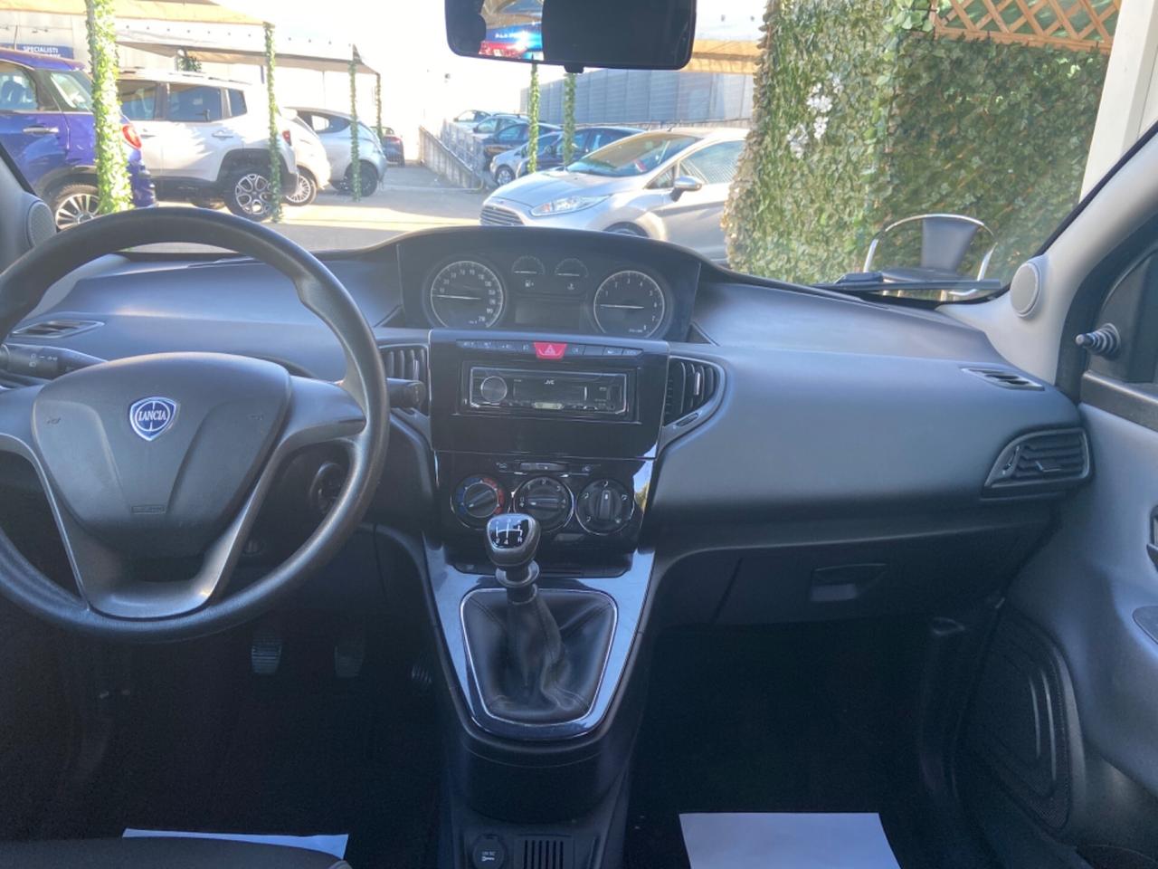 Lancia Ypsilon 1.2 69 CV GPL Ecochic nuova garanzia12