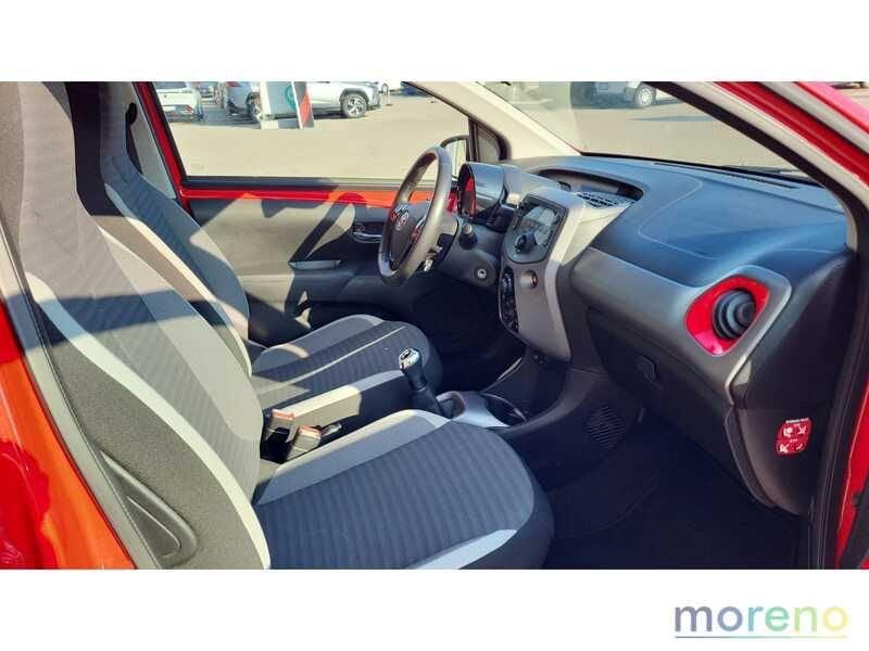 Toyota Aygo 1.0 x-cool 72 CV