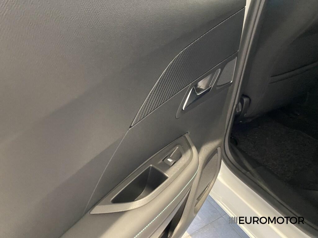 Peugeot 2008 1.2 PureTech Allure Pack