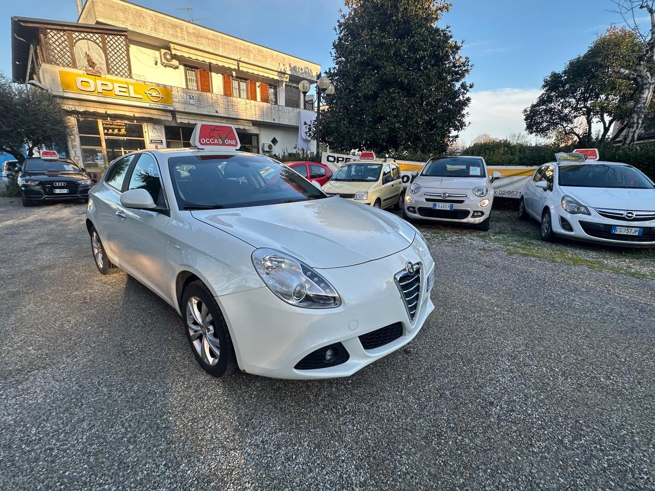 Alfa Romeo Giulietta 2.0 JTDm-2 140 CV Distinctive