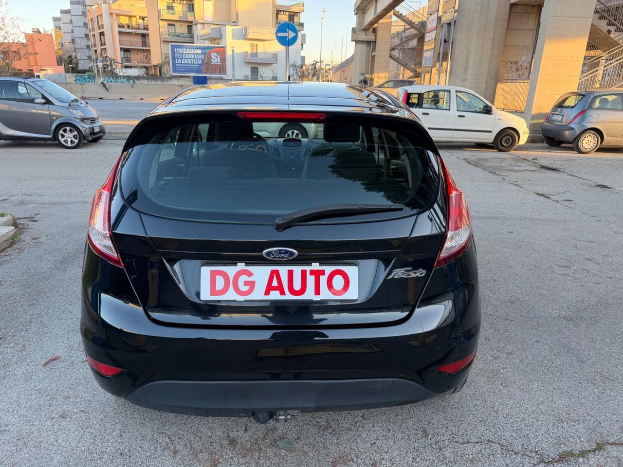 Ford Fiesta 1.5 TDCi 75 cv 2013 Gancio Traino