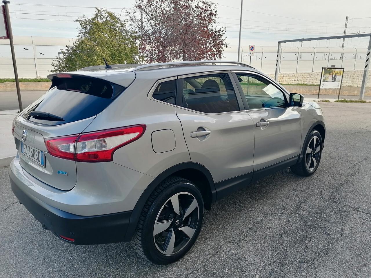 Nissan Qashqai 1.5 dCi 110cv Tekna 2015