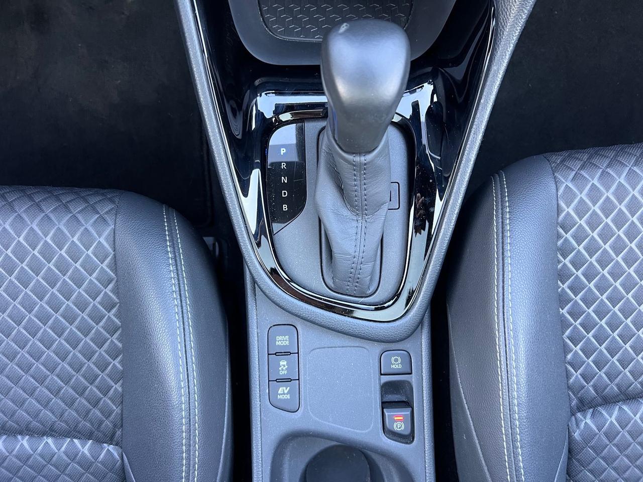 Toyota Yaris Lounge 1.5 HEV
