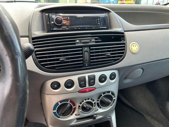 FIAT Punto 1.2i 16V cat 3p *OK NEOPATENTATI*