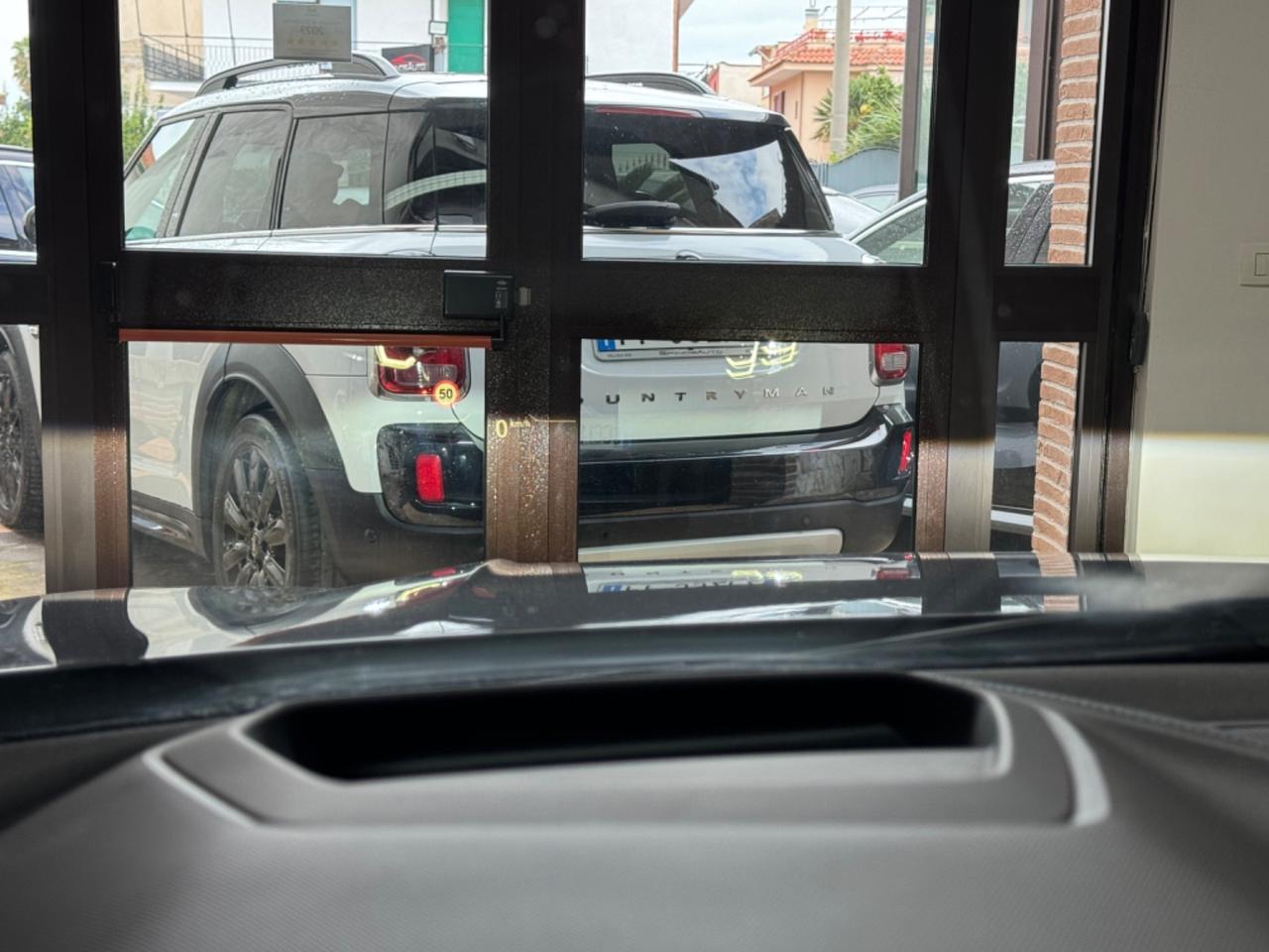 Bmw 118d M-SPORT AUTO TETTO APRIBILE