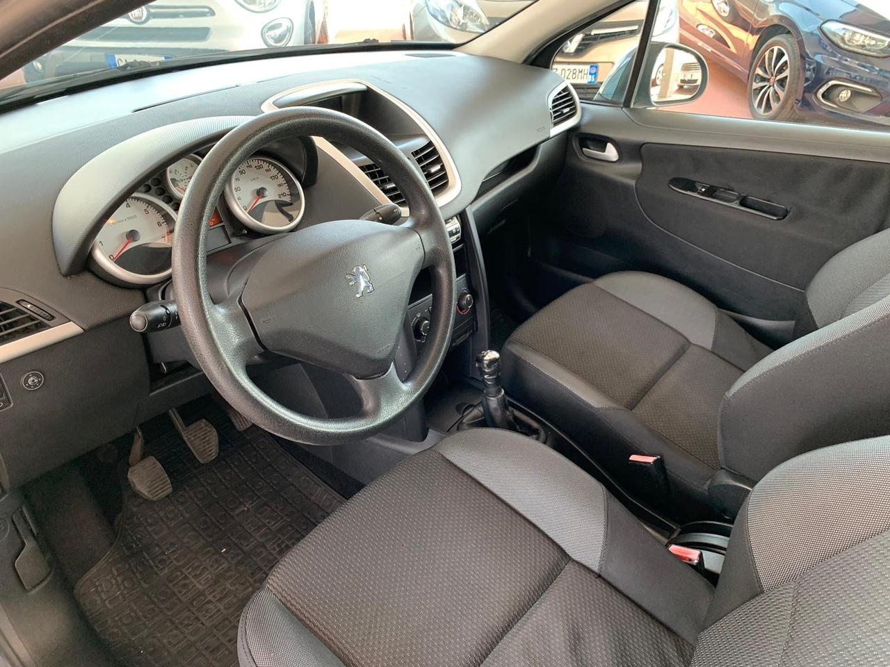 Peugeot 207 1.4 GPL per neopatentati