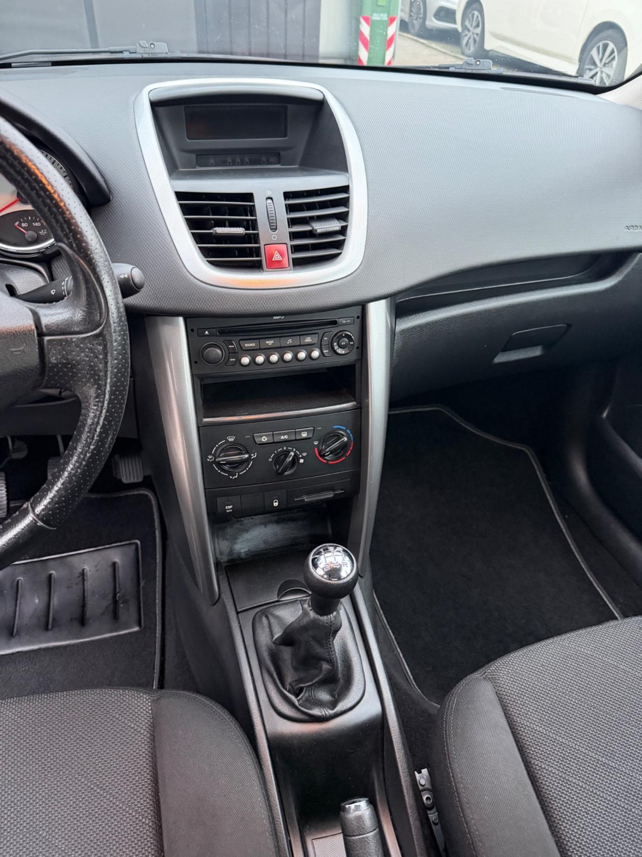 Peugeot 207 1.4 HDi 70CV 3p. X Line