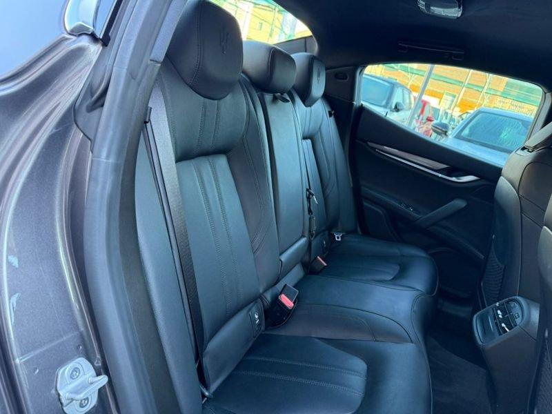 Maserati Ghibli L4 330 CV MHEV Gransport