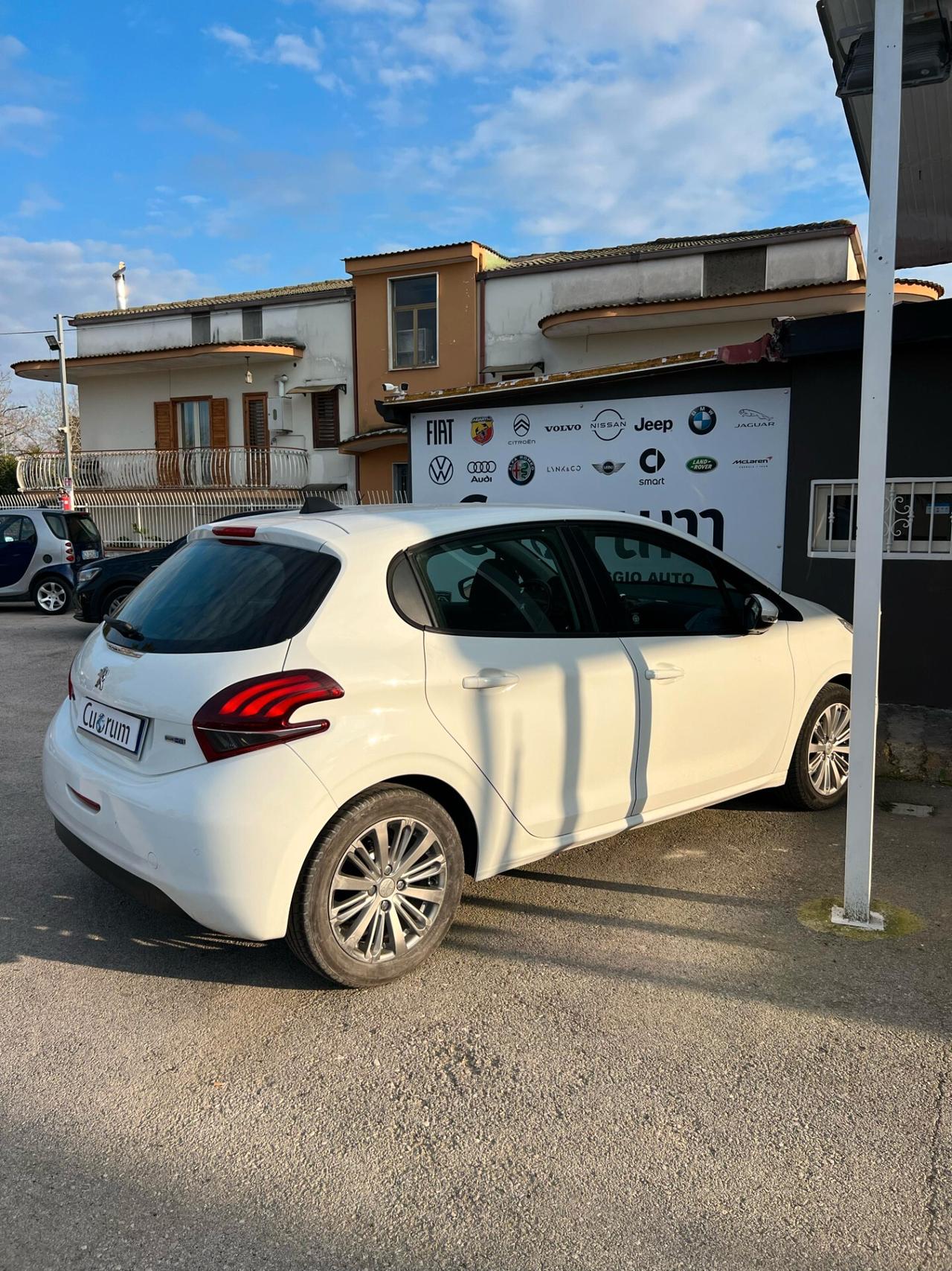 Peugeot 208 BlueHDi 75 5 porte Allure