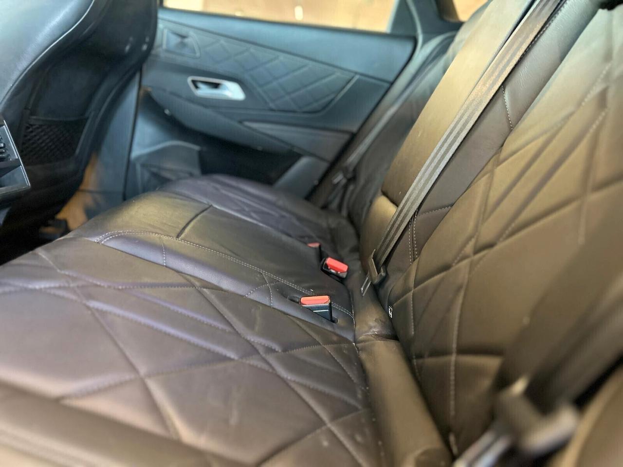 Ds DS 7 Crossback BUSINESS BlueHDi 180 aut. RIVOLI SPOTICAR