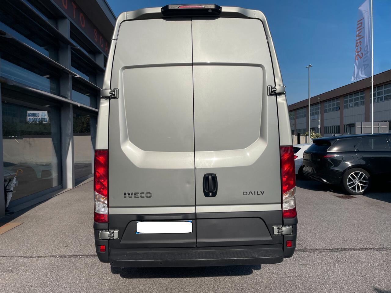 Iveco Daily 35 S18HV 3.0 HPT 175CV PLM-TA