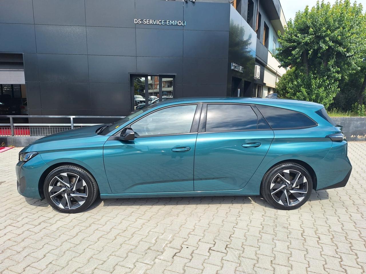 Peugeot 308 PureTech Turbo 130 S&S EAT8 Allure Pack X NEOPATENTATI UNICO PROPRIETARIO IVA ESPOSTA