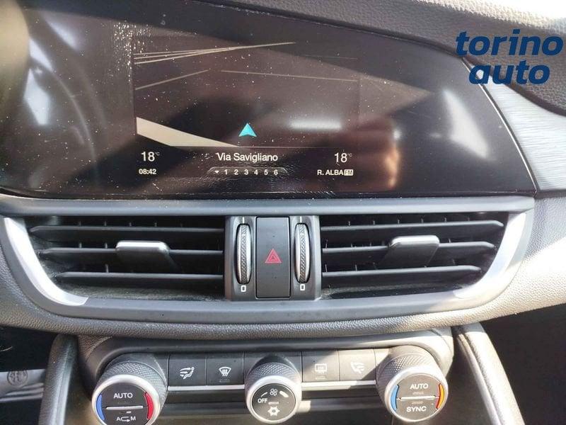 Alfa Romeo Giulia 2.2 Turbo AT8 150CV Business