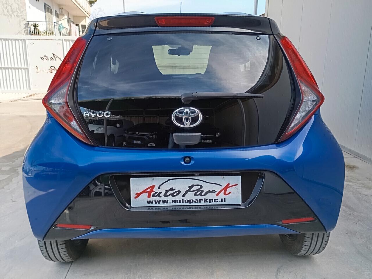 Toyota Aygo 5P 1.0 VVT-i 72CV x-clusiv