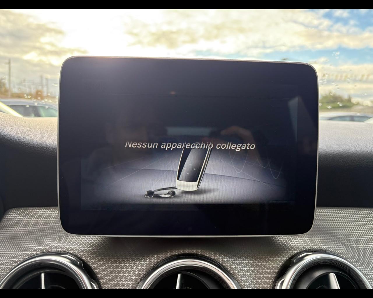 Mercedes-Benz GLA (X156) - GLA 200 d Automatic Sport