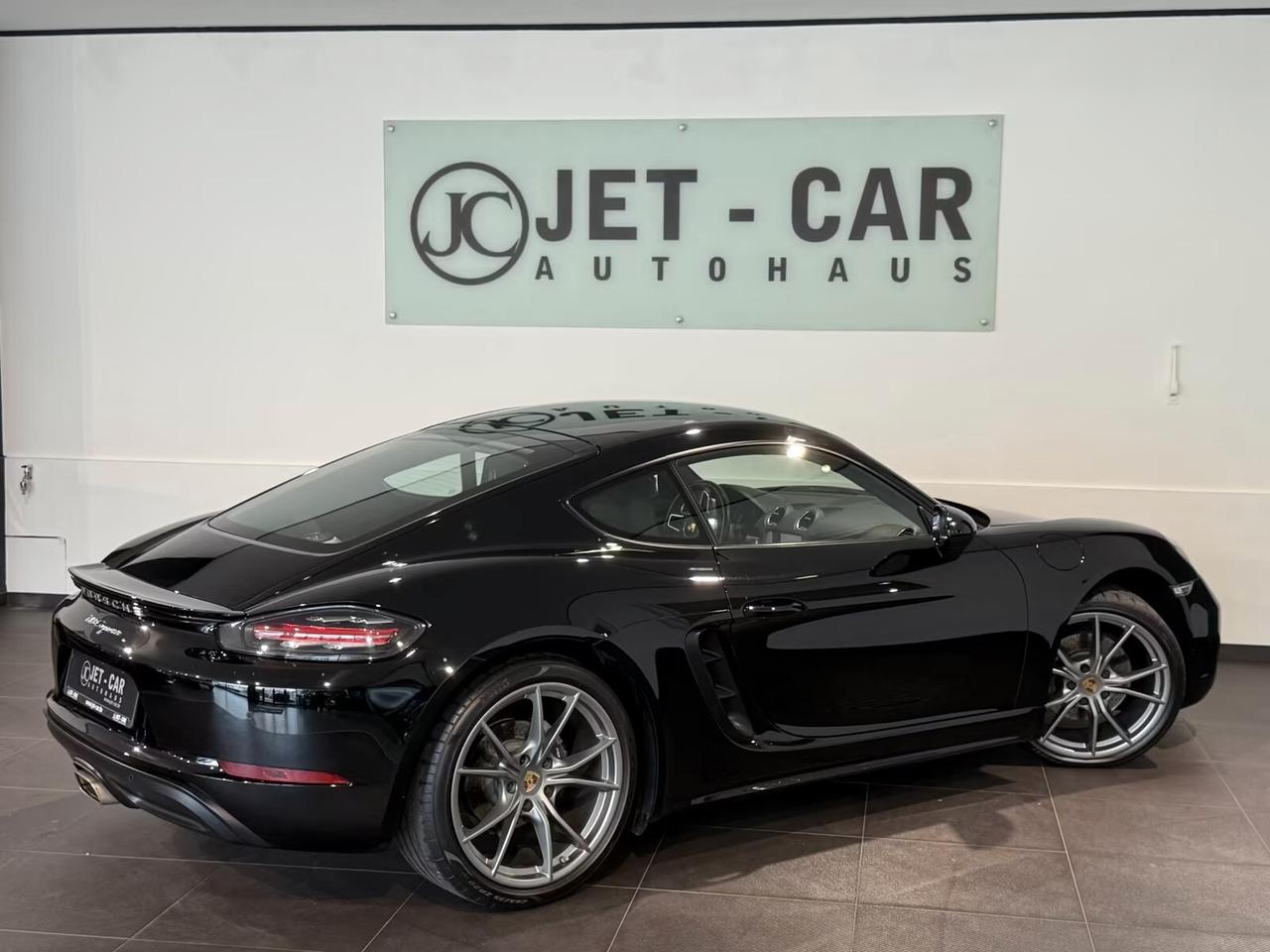 Porsche Cayman 718 *Sistema di scarico sportivo Bose