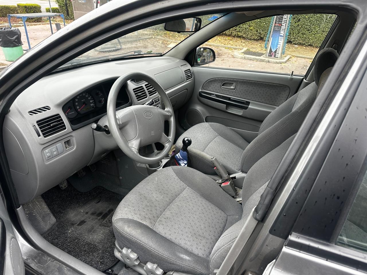 Kia Rio 1.5i 16V cat 5 porte LS Top