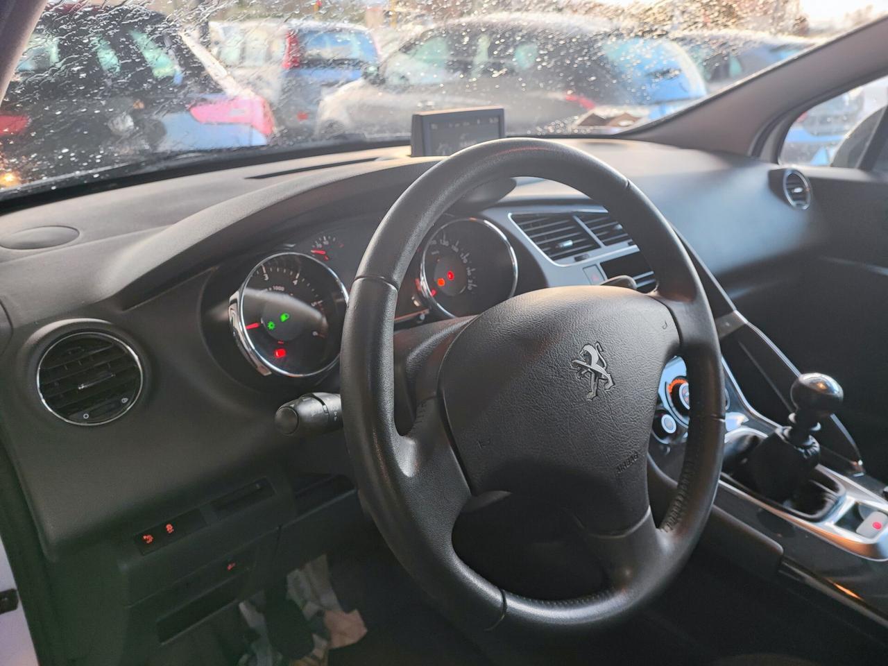 Peugeot 3008 1.6 HDi 115CV Active