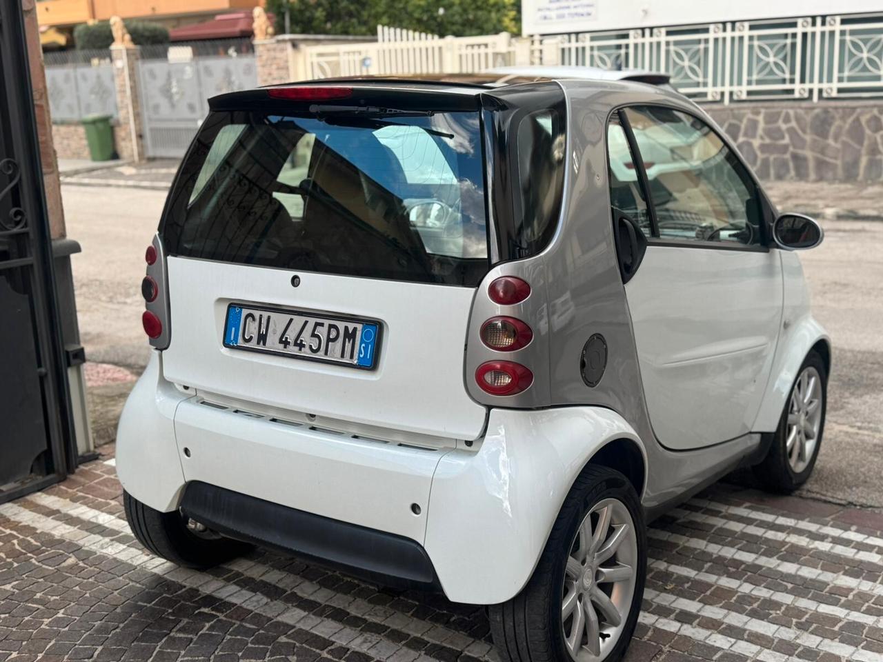 Smart ForTwo 700 coupé pure