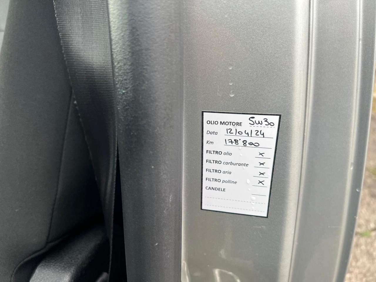 Peugeot Expert BlueHDi 115 S&S PL-TN Combi Standard 9 POSTI